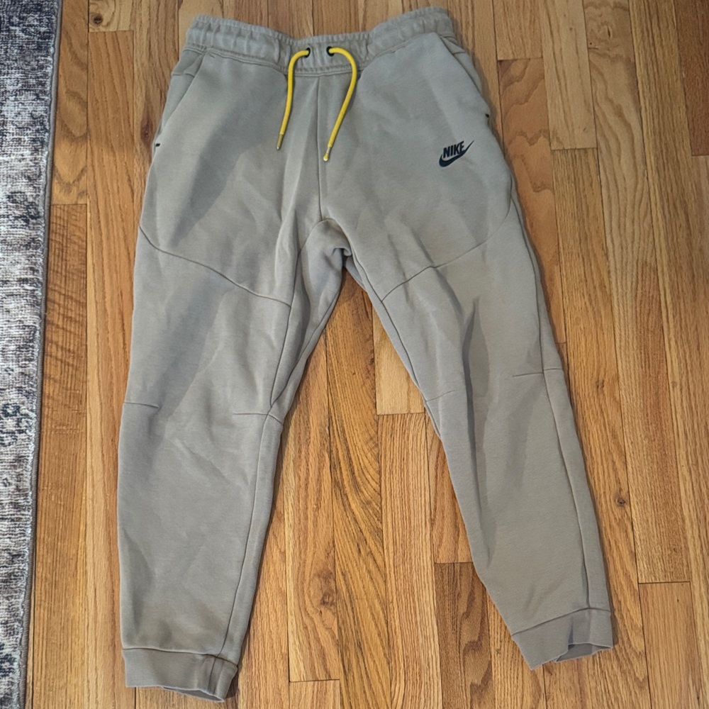 Nike Tech  Jogger Sweatpants